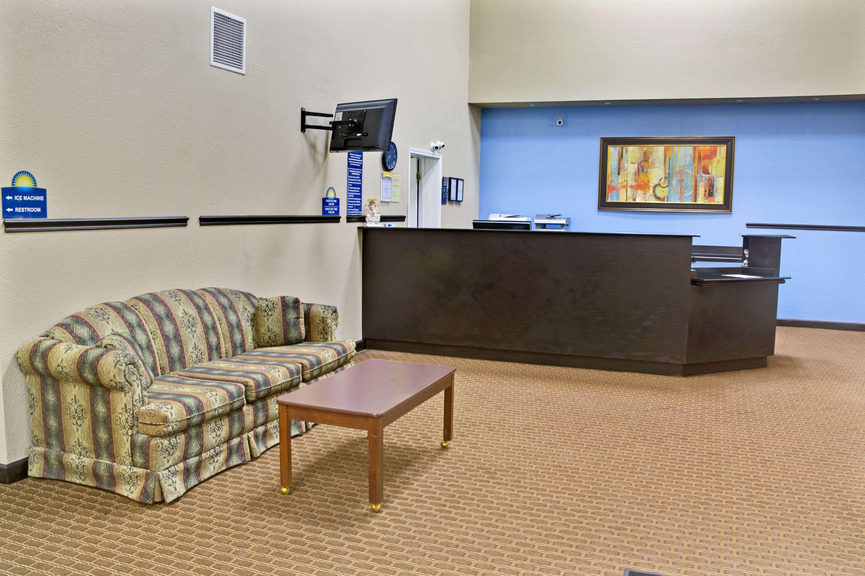 Days Inn by Wyndham Lawrenceville 2/18