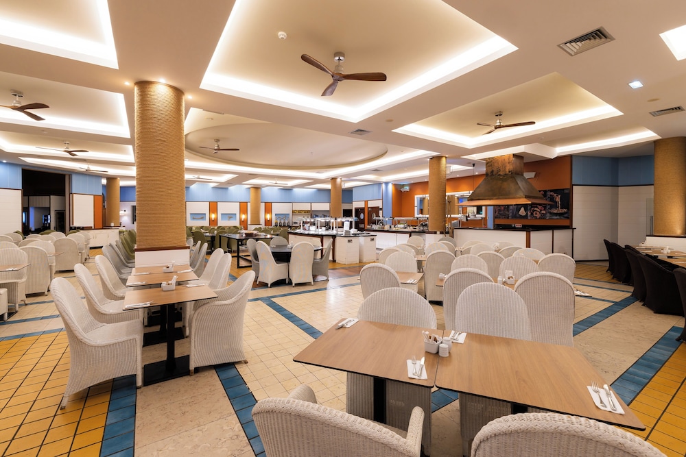 restaurant cafeteria
