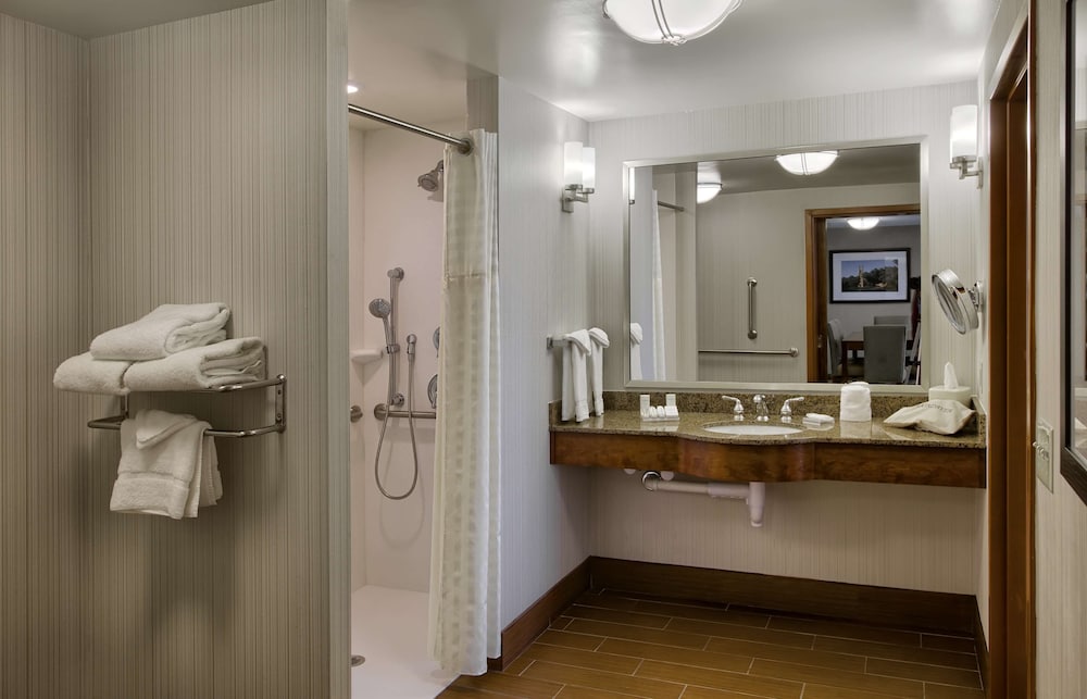 Hilton Garden Inn Durham/University Medical Center 3/42