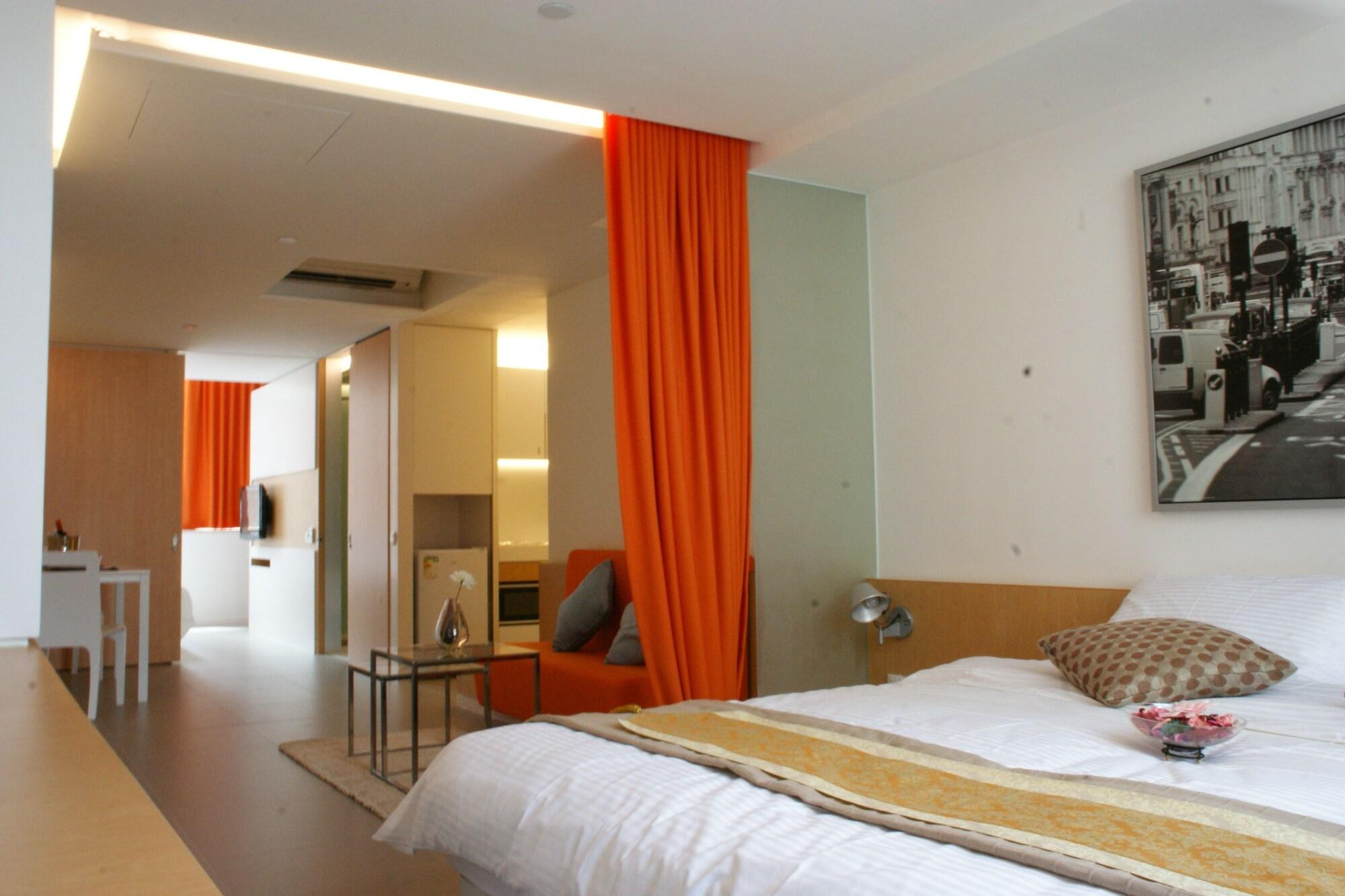 60 West Hotel 6/63