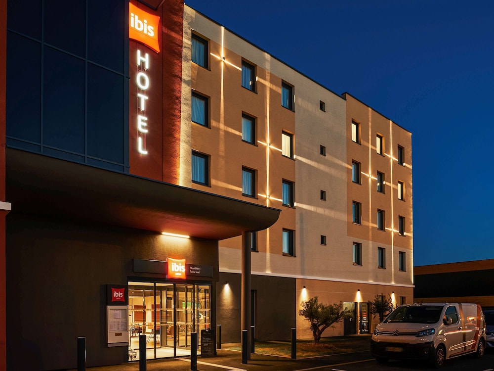 ibis Montlhery Paris Sud 3/68