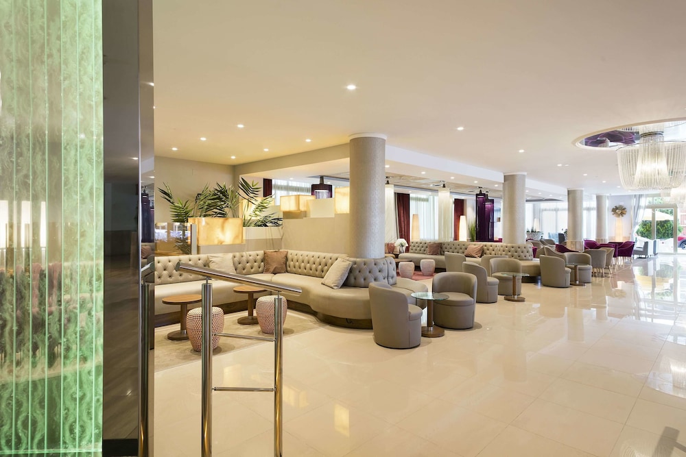 Beverly Park Hotel Spa 59/66