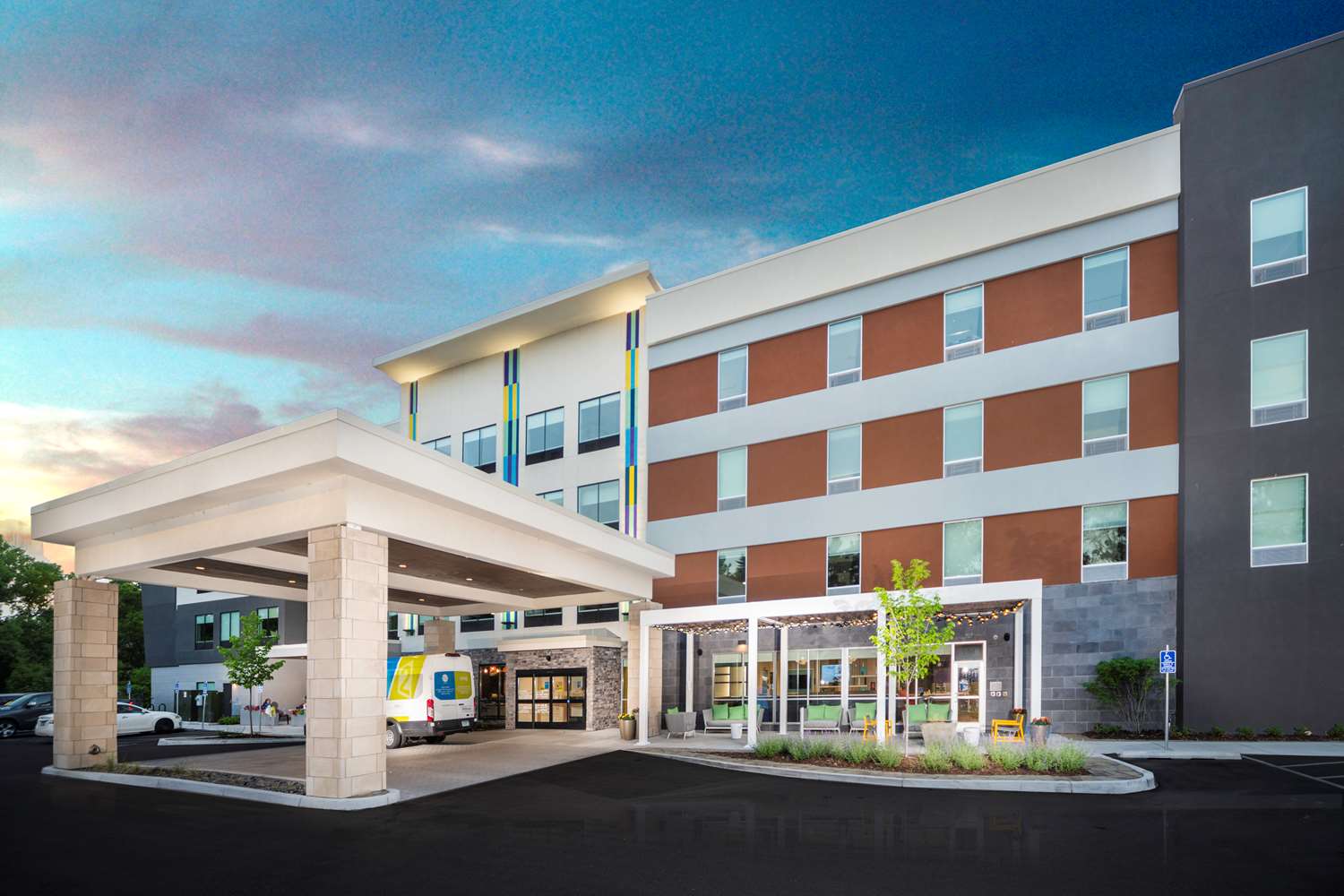 Tru By Hilton Minneapolis Mall Of America in BLOOMINGTON - MN