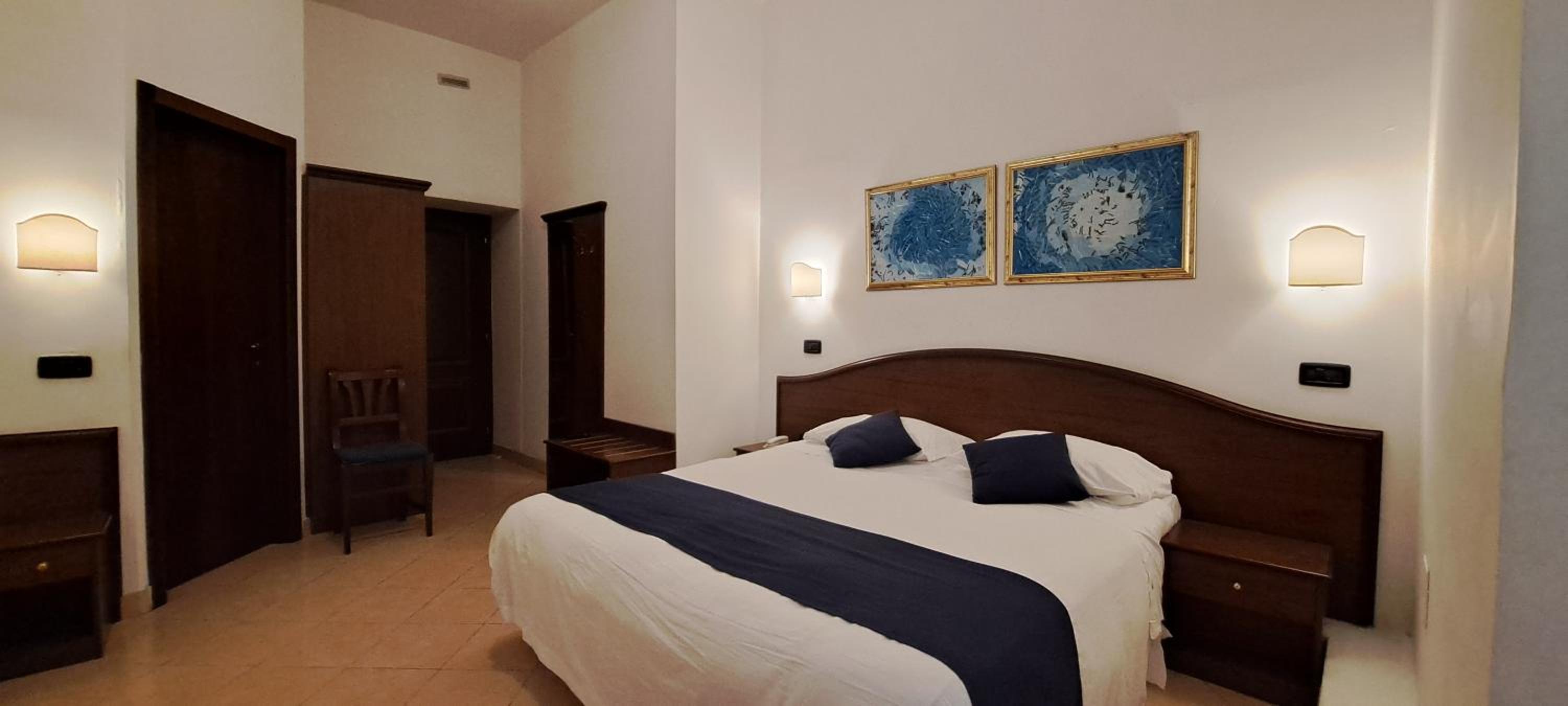 Hotel Bonazzi 16/40