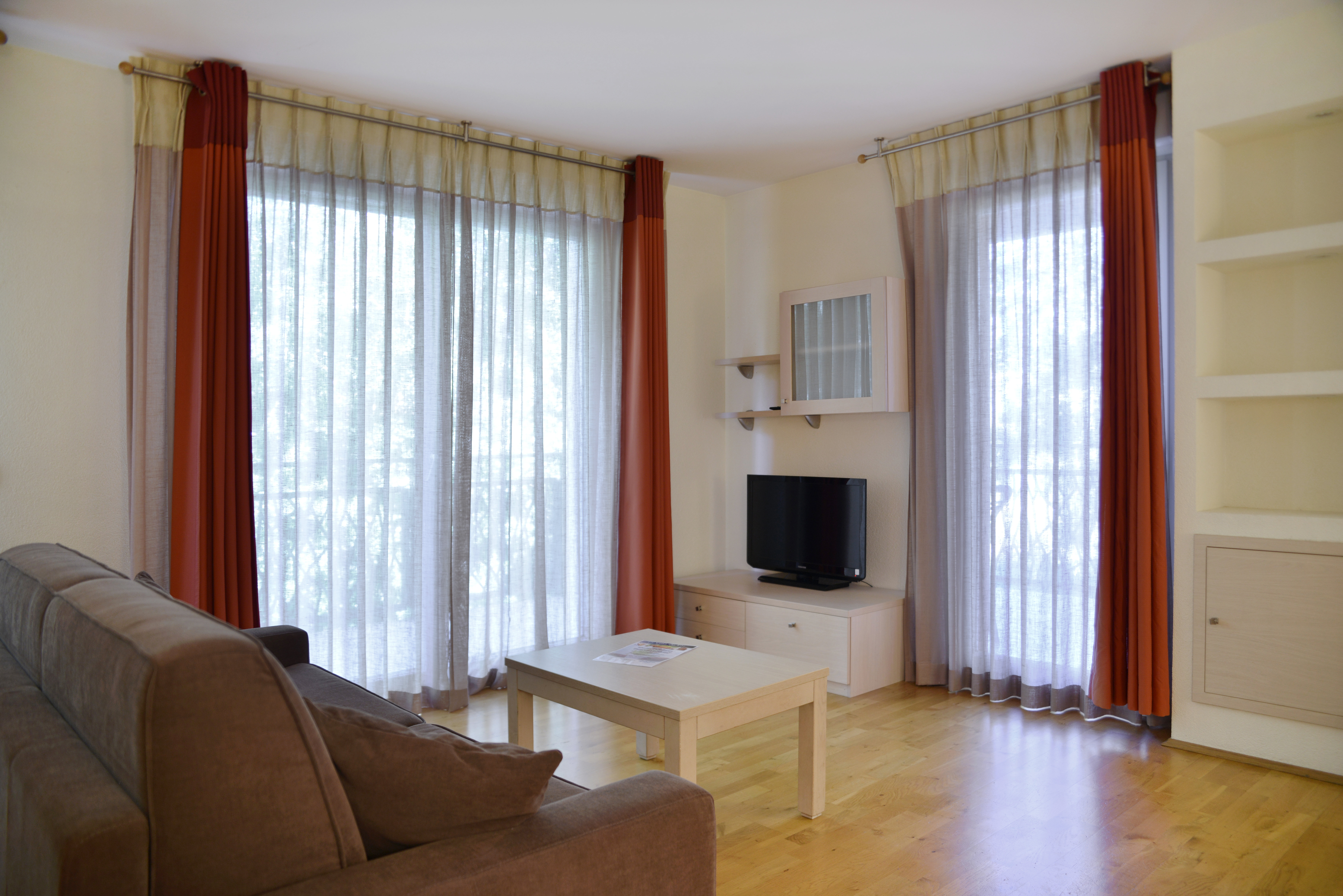 Adonis Divonne-les-bains Residence Du Lac 14/16