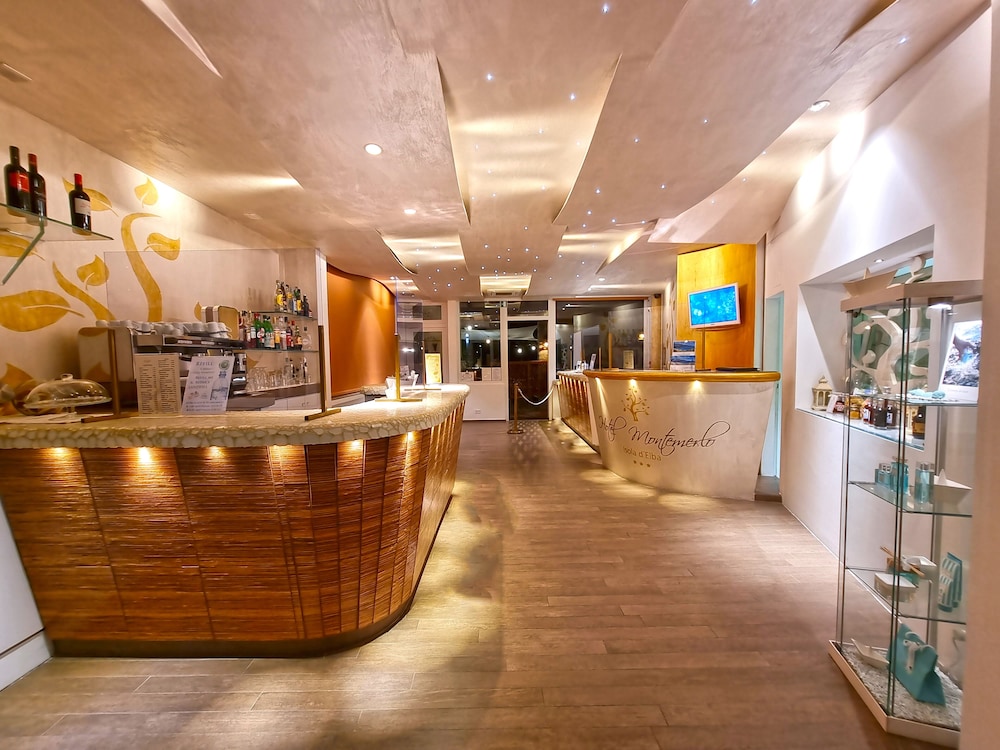 Hotel Montemerlo 2/50