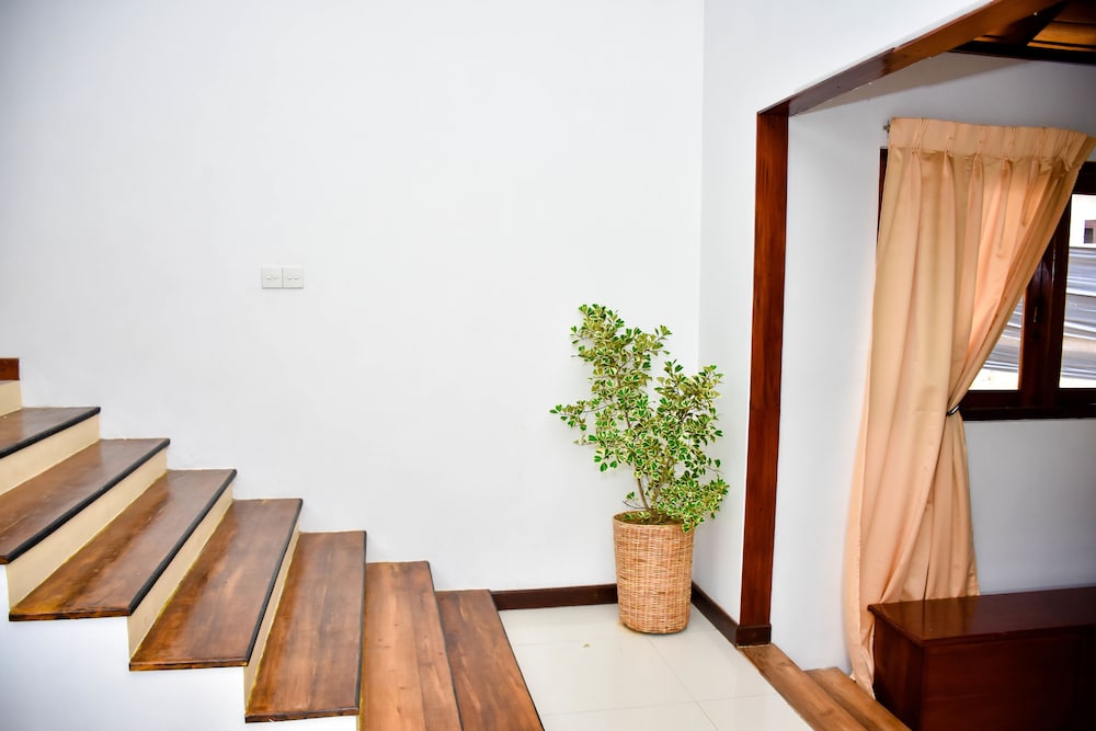 Sri Kandyan Bungalow 24/42