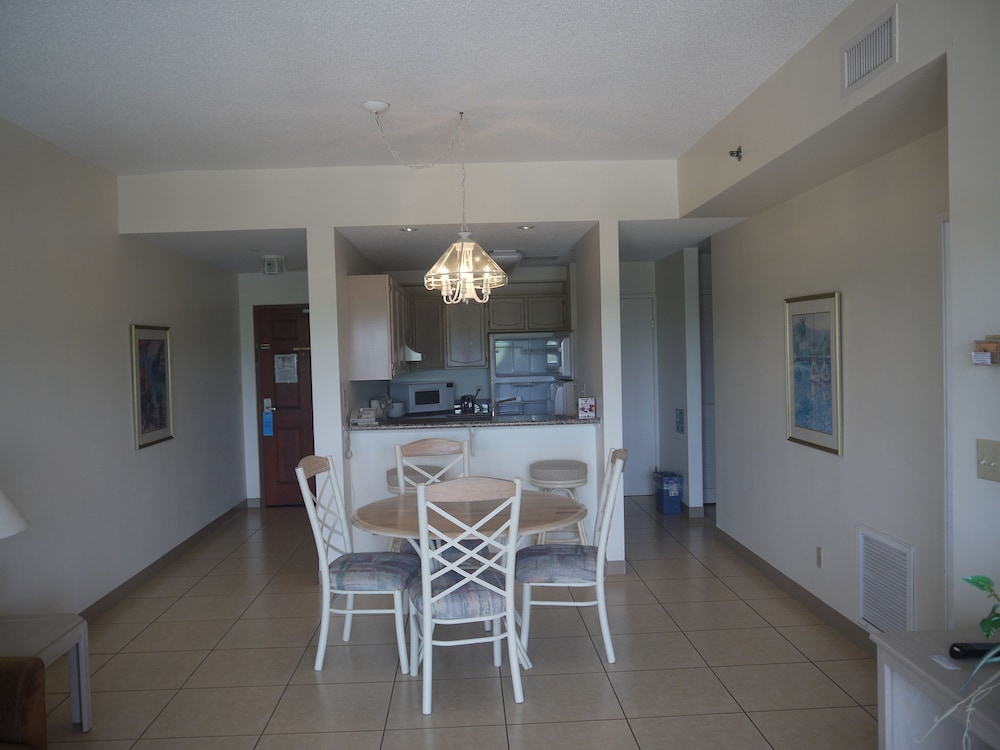 Aquarius Beach Tower 42/57