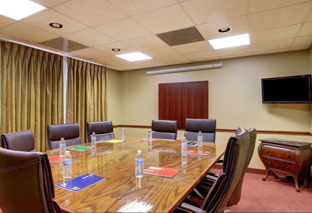 FairBridge Inn & Suites Cleburne 51/62