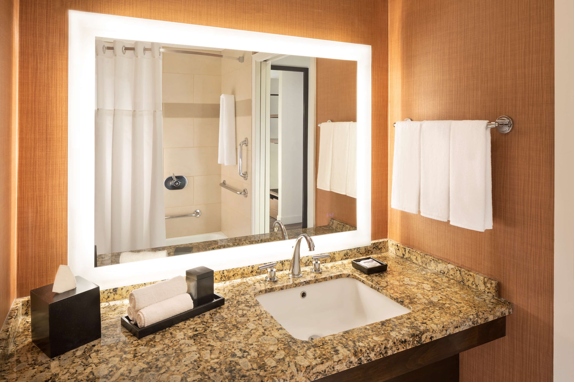 ROOM, 2 QUEEN BEDS, ACCESSIBLE