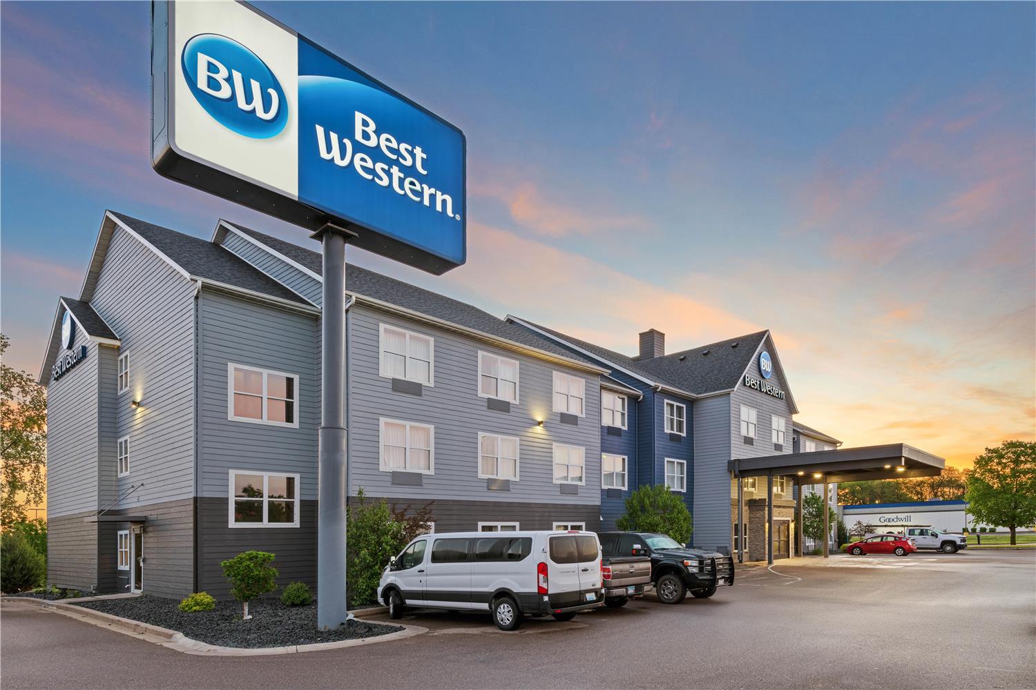 Best Western Eau Claire South 10/11