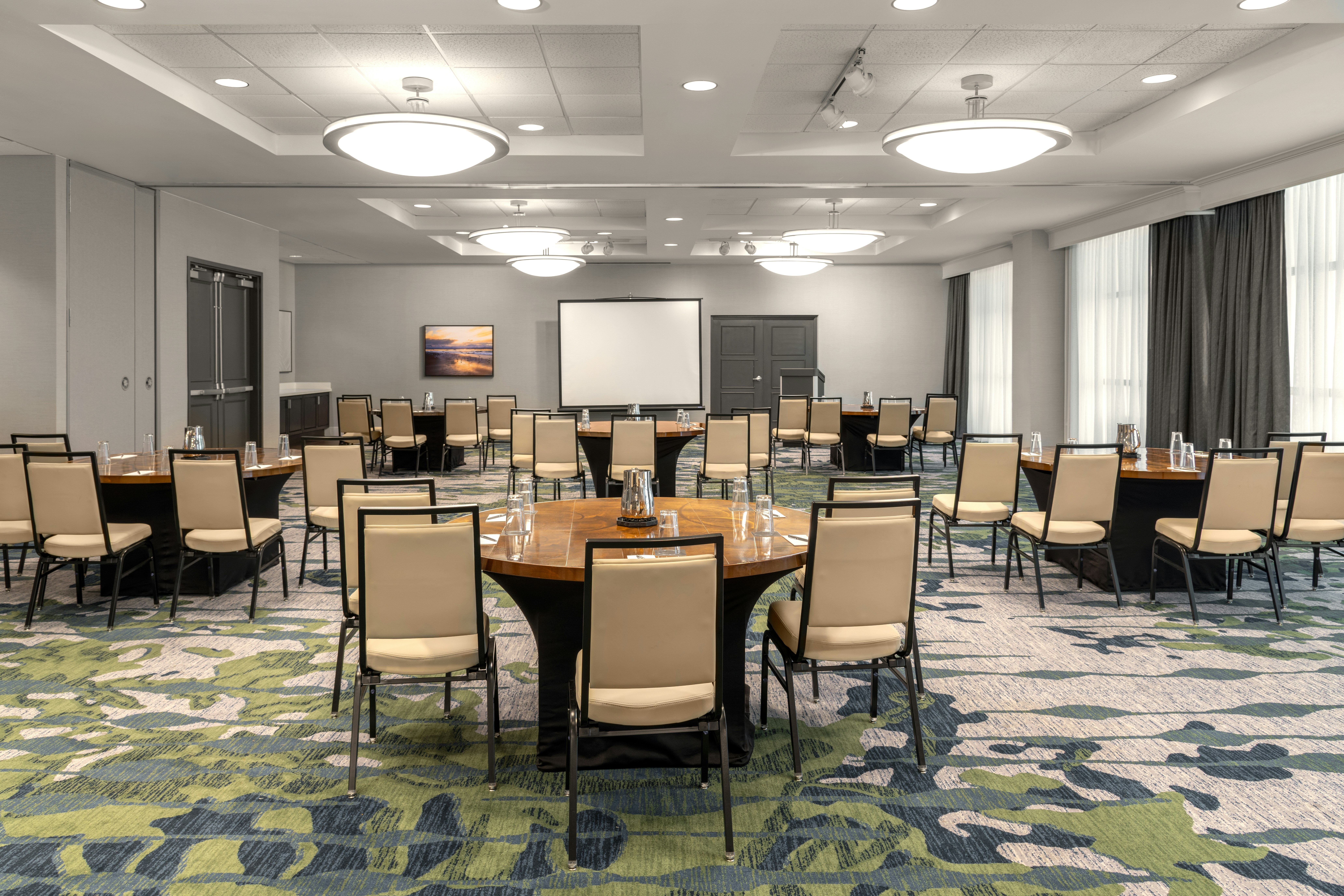 Embassy Suites by Hilton Fort Myers Estero 28/34