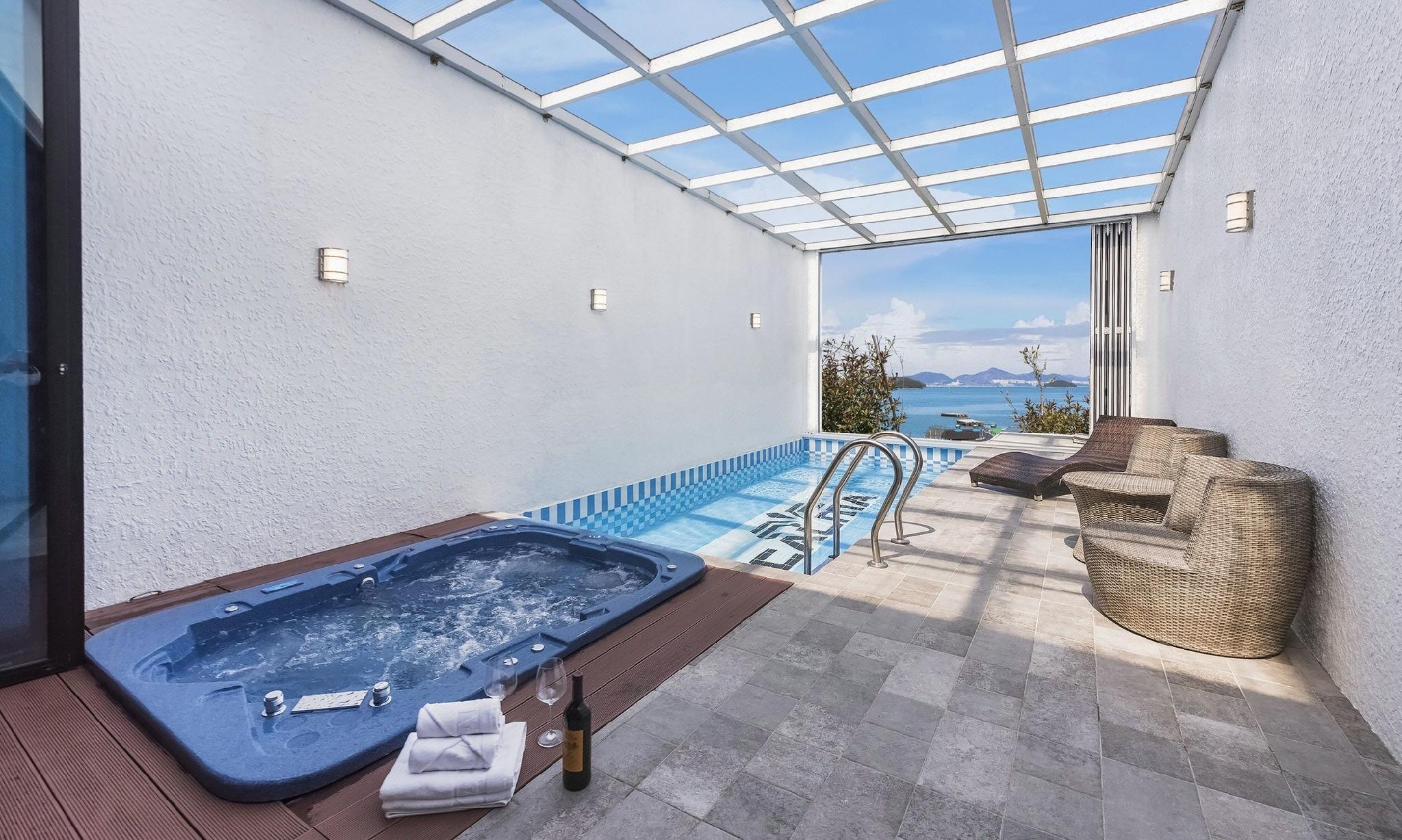 Yeosu Calma Pool Villa 66/78