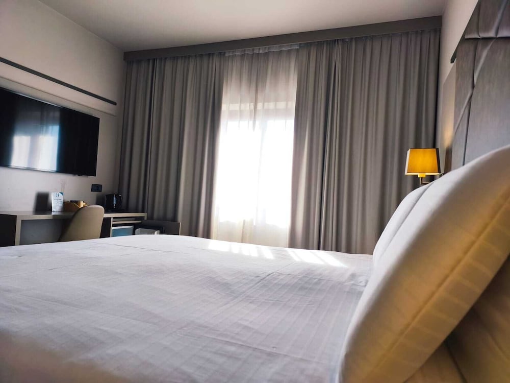 DC Hotel International 23/64