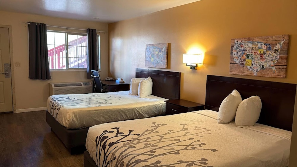 Upgrade, Efficiency, Suite, 2 Queen Beds