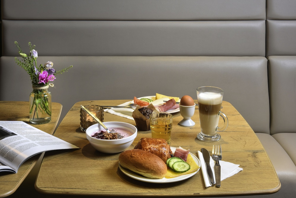 Ibis Kortrijk Centrum 32/48