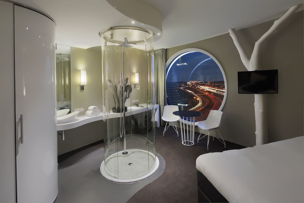 EXECUTIVE, DOUBLE BED