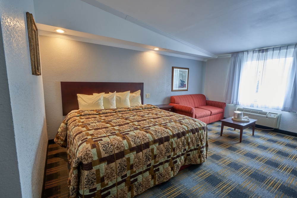 Riverview Inn & Suites 18/69