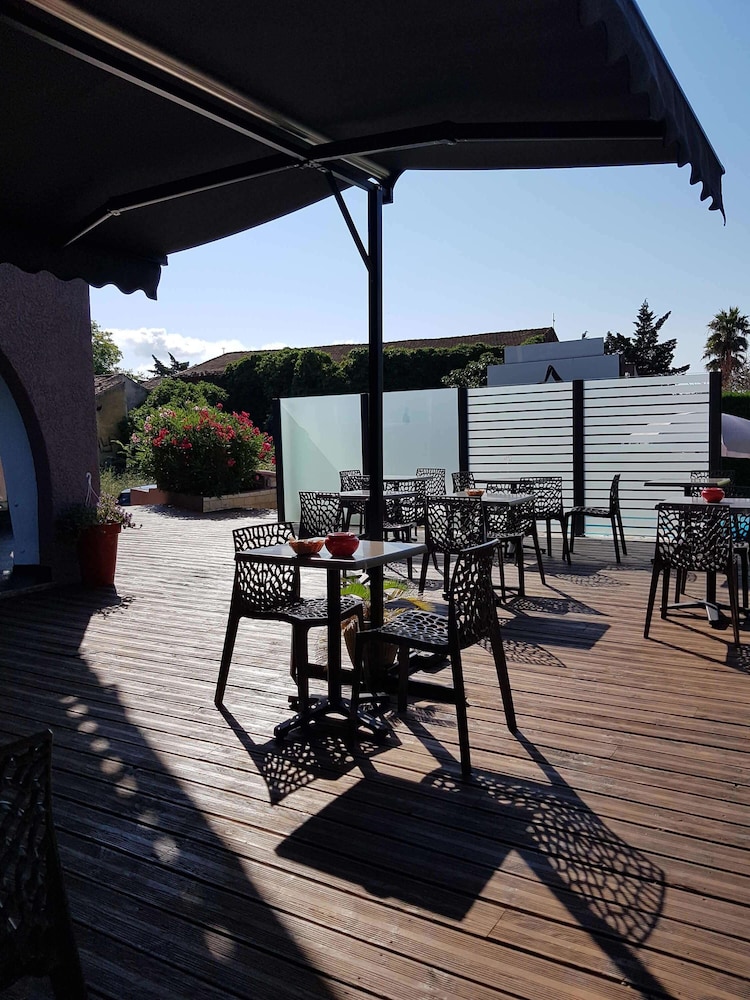 Ibis Styles Frejus Saint-Raphael 57/72