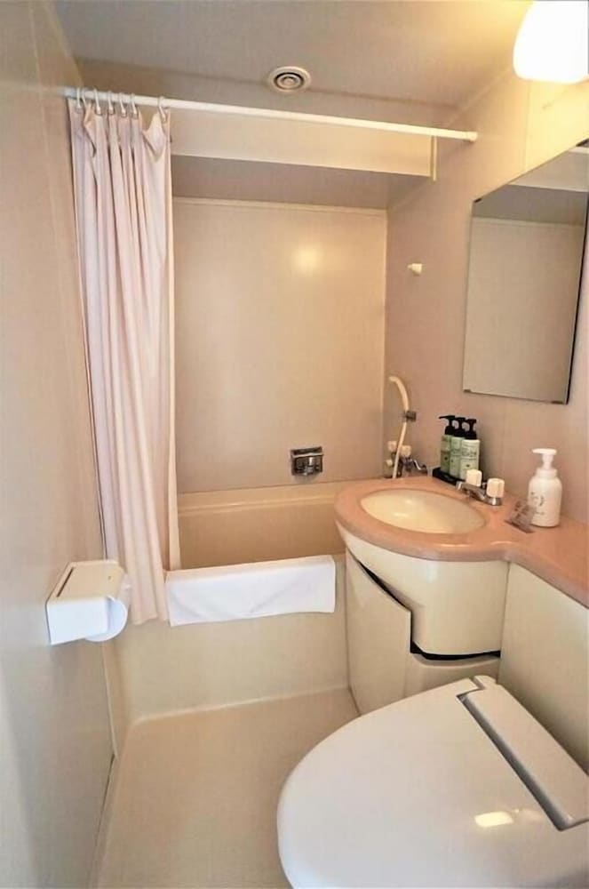 Neyagawa Trend Hotel 25/26