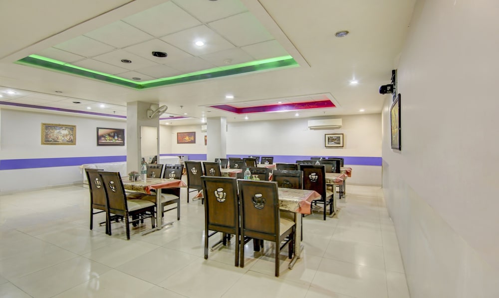 Rockwell Plaza 37/38