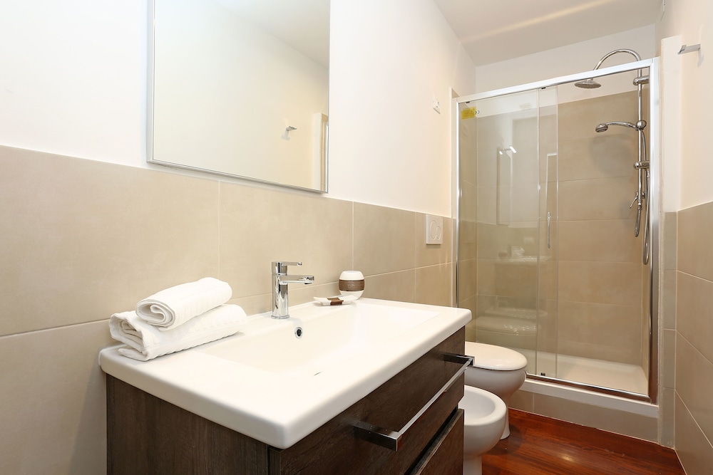 Avignonesi Suites 27/47