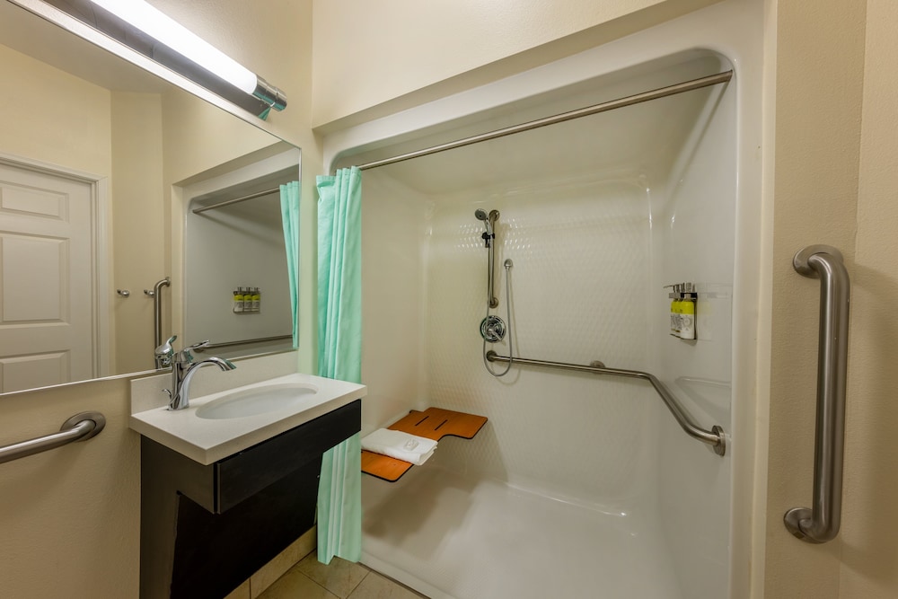 Candlewood Suites Springfield South 14/43