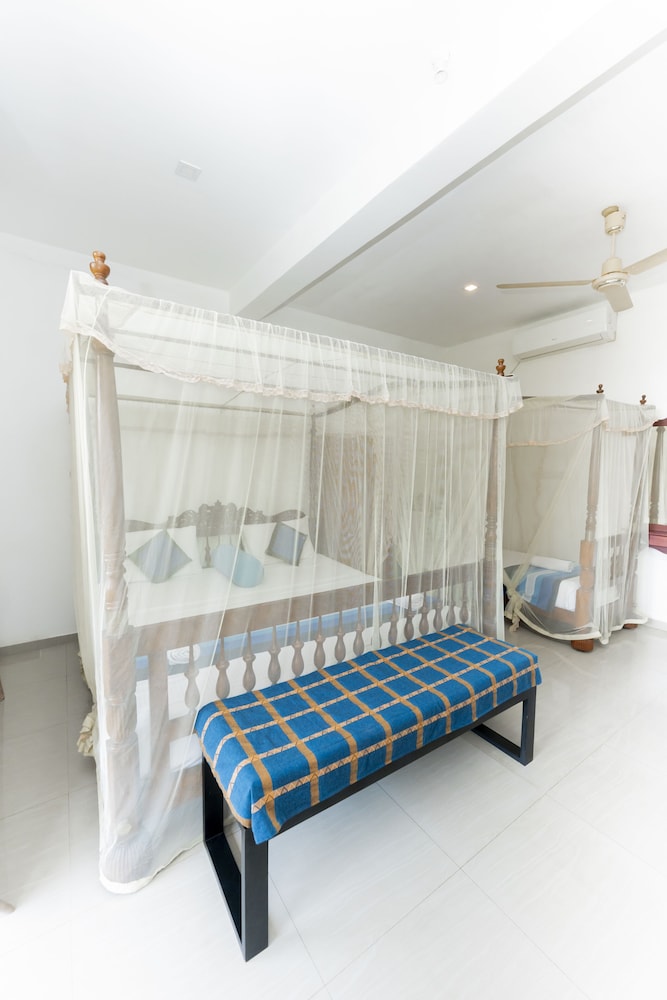 Vacanza Hotel 6/46