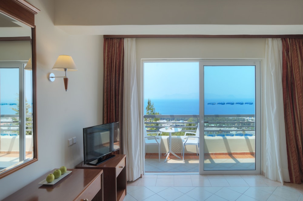 Kipriotis Aqualand Hotel 8/49