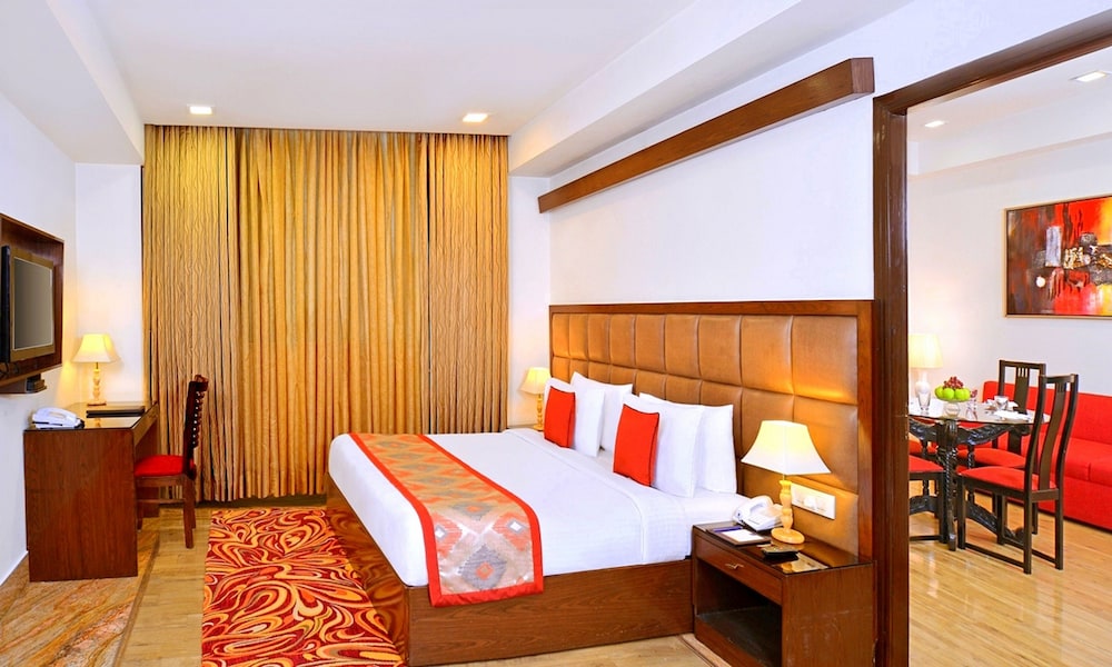 Taurus Sarovar Portico New Delhi 19/49