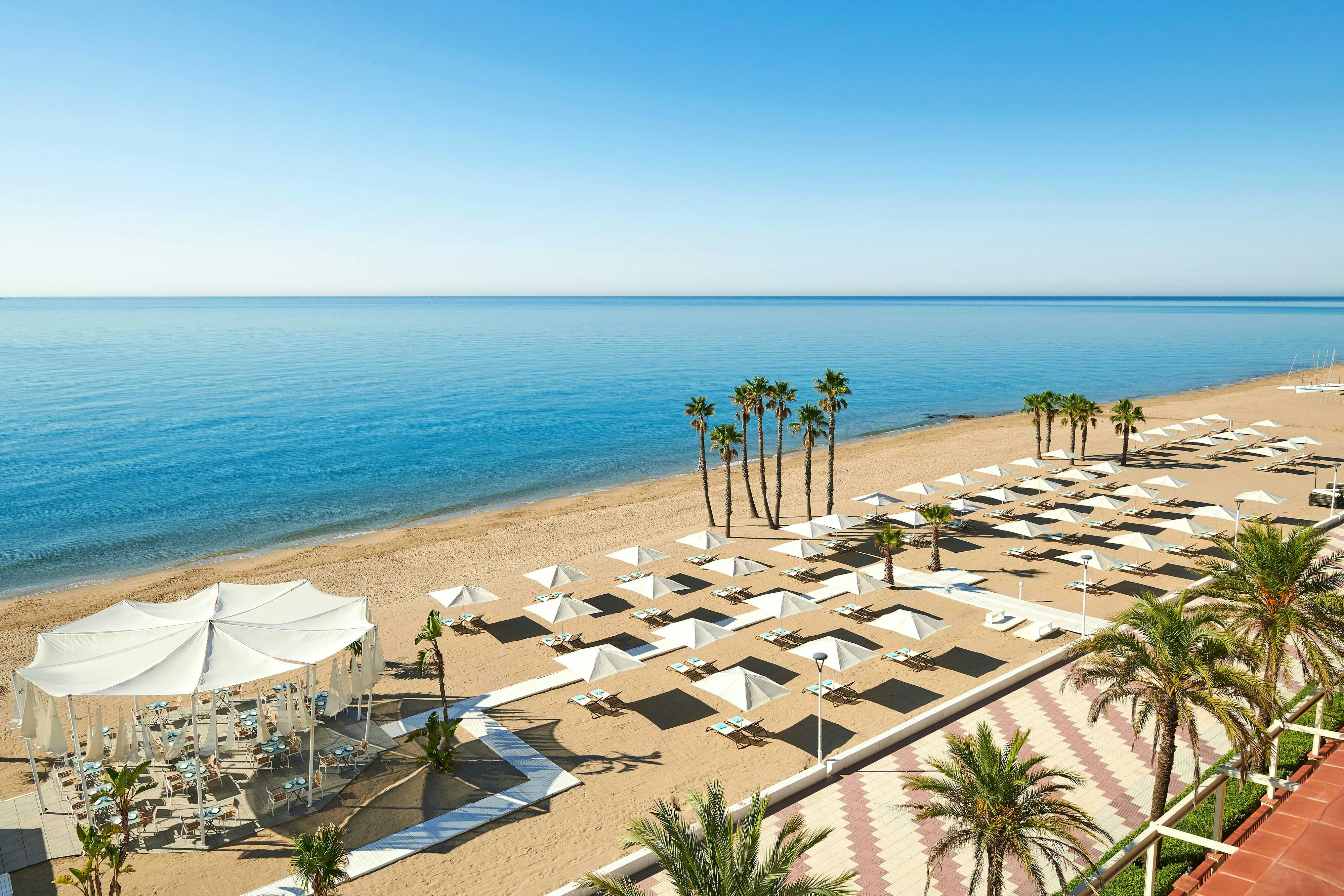 Le Meridien Ra Beach Hotel And Spa 75/80