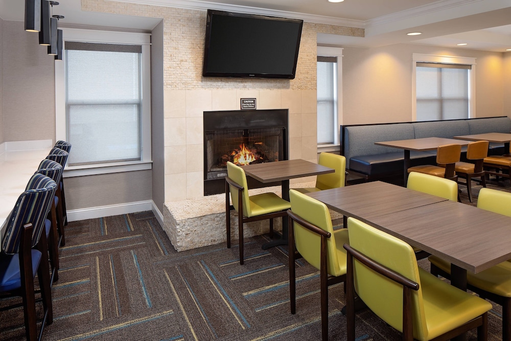 Residence Inn Boston Dedham 18/25