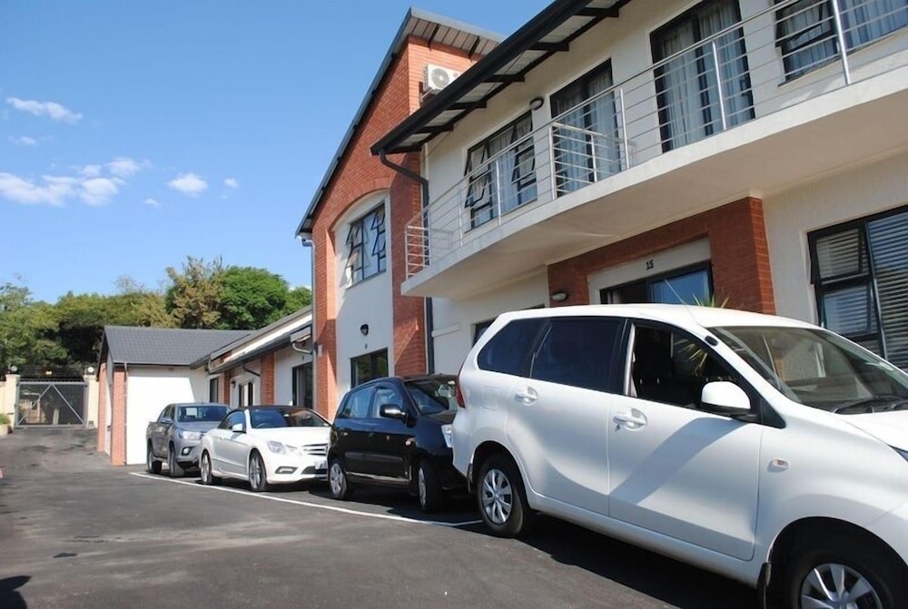 86 Edison Guest Lodge 26/32
