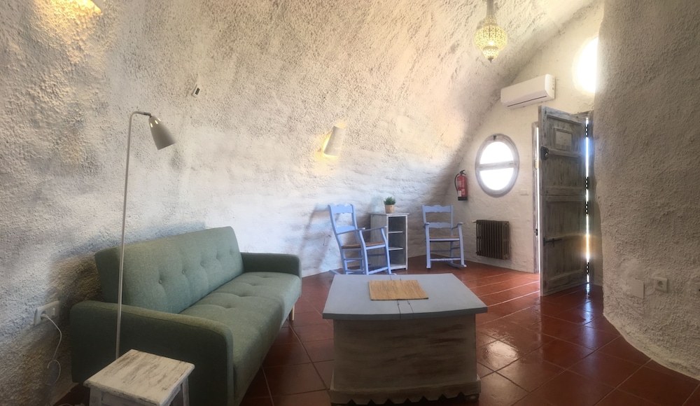 Hotel Rural Los Caracoles 50/72