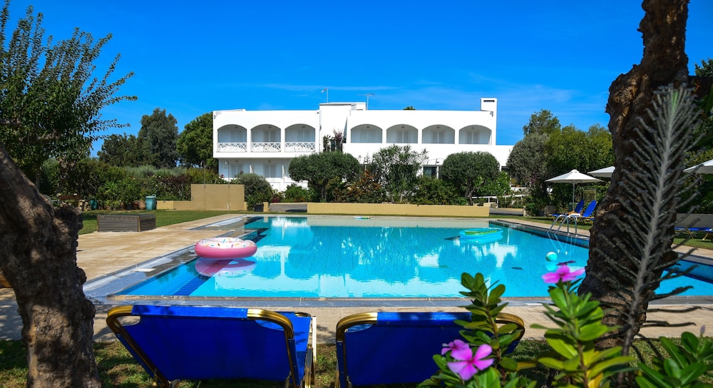 Mantenia Hotel 45/50