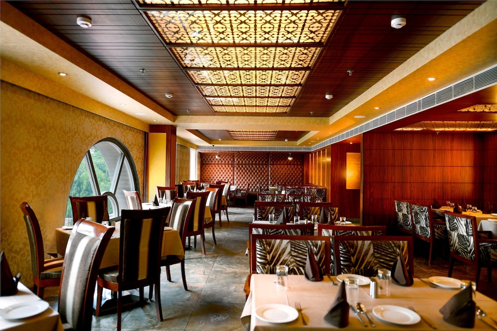 Hotel Regent Grand 32/37