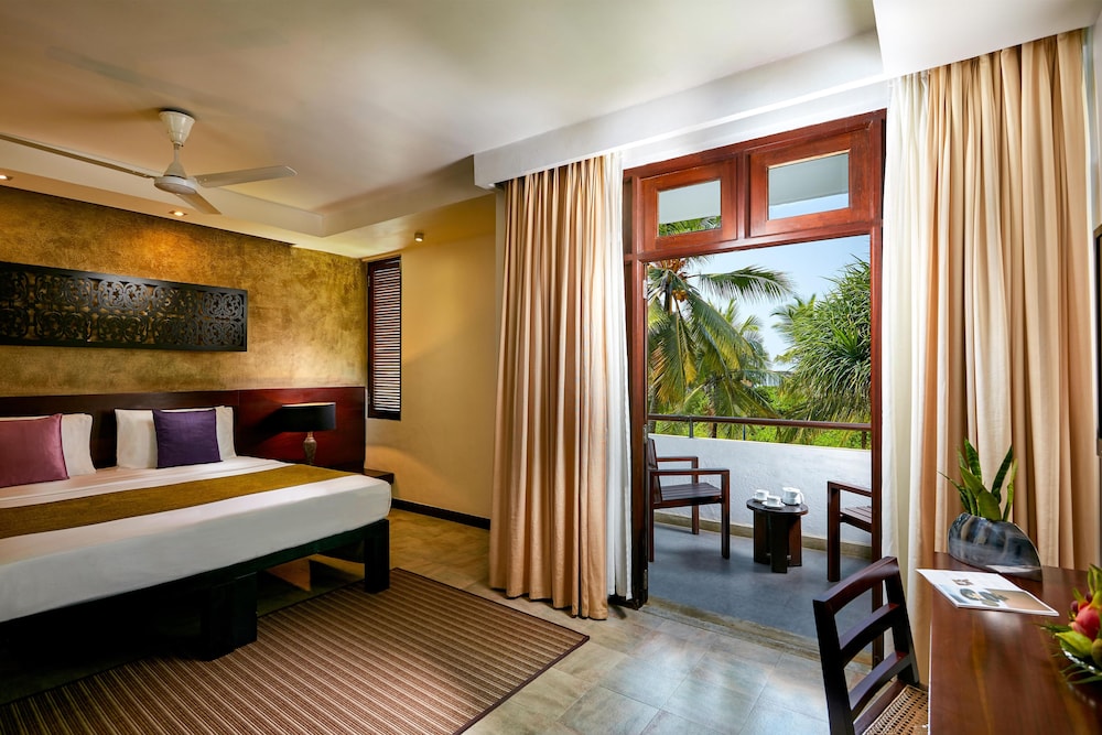 Avani Kalutara 5/50