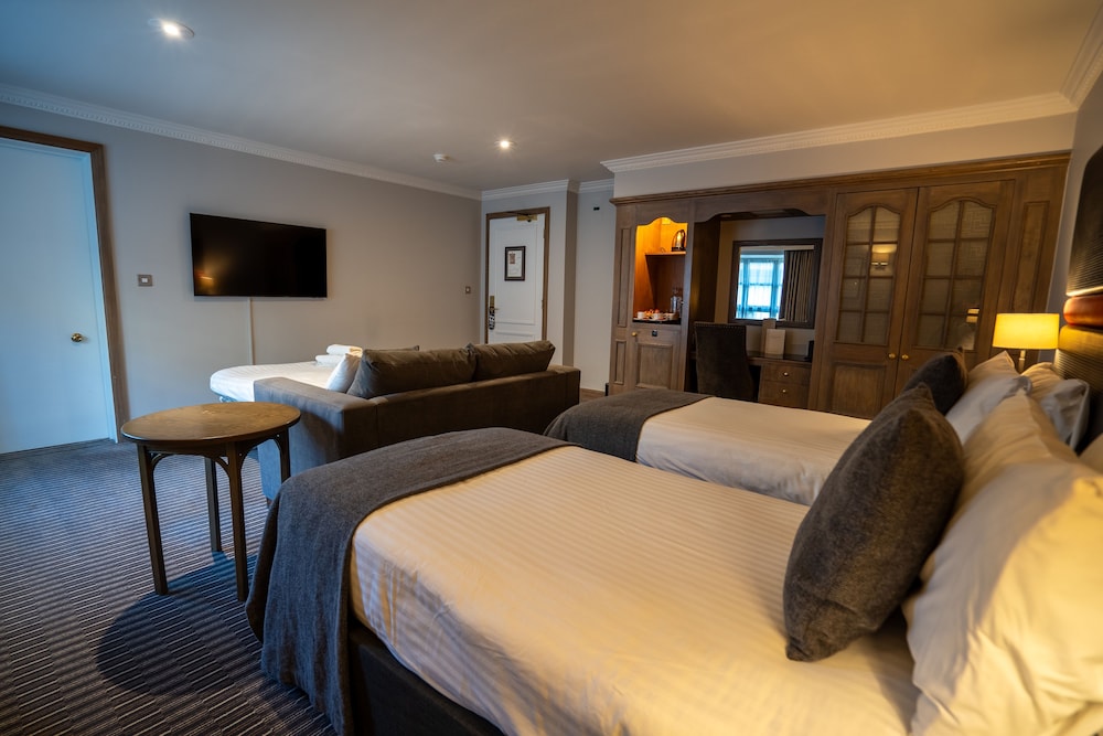 Villiers Hotel Buckingham 14/47