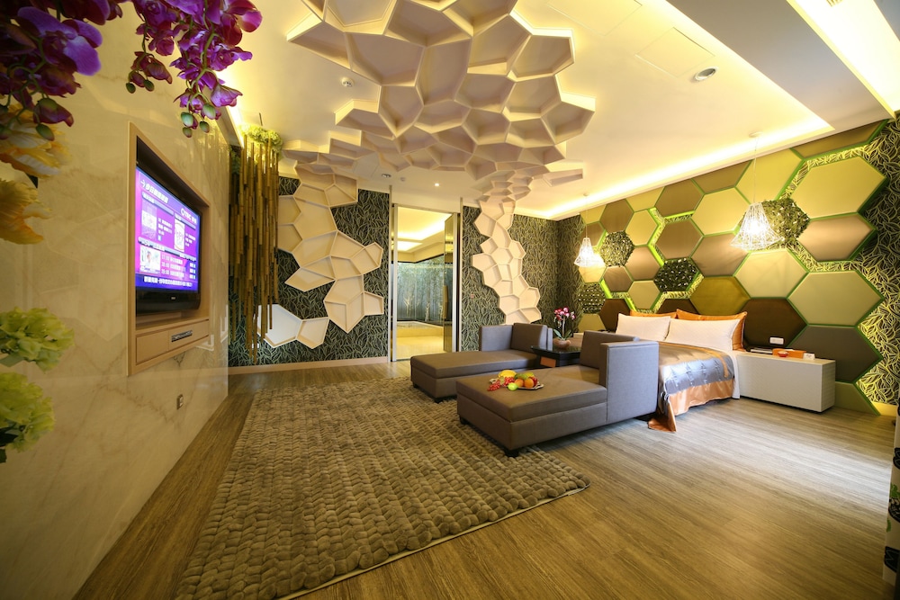 Han Guan Motel 8/48