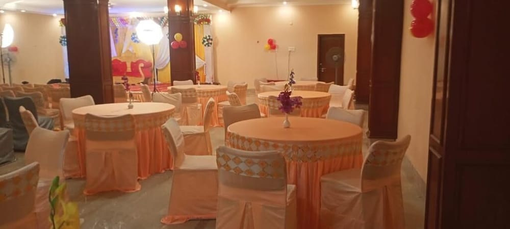 Hotel Sujata 47/64