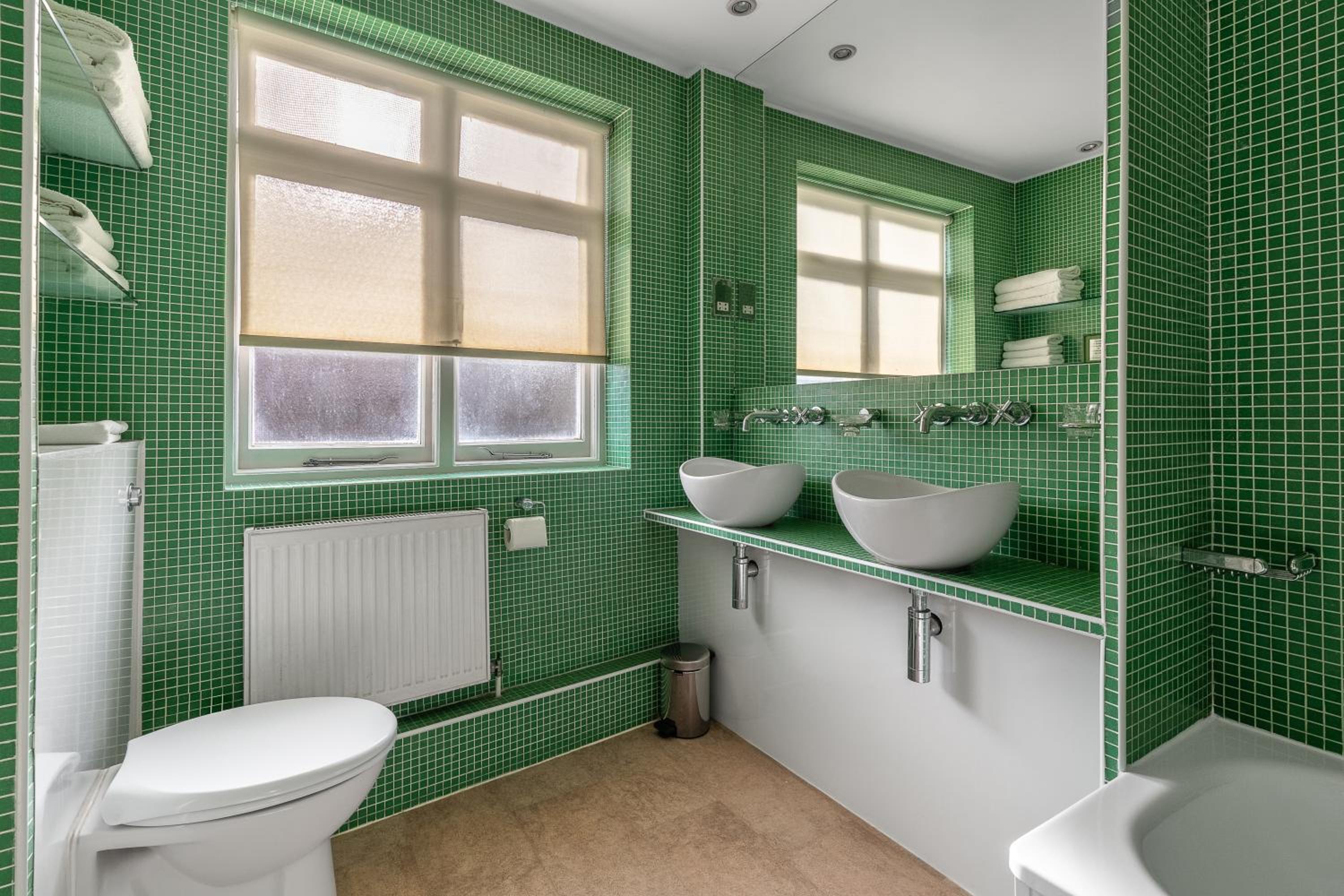 Harlingford Hotel 43/50