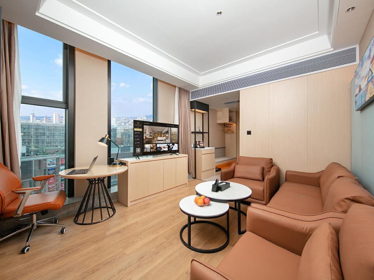 Chengdu Vienna International Hotel (Shuangliu Airport Terminal Beijing Hualian Branch) 32/36
