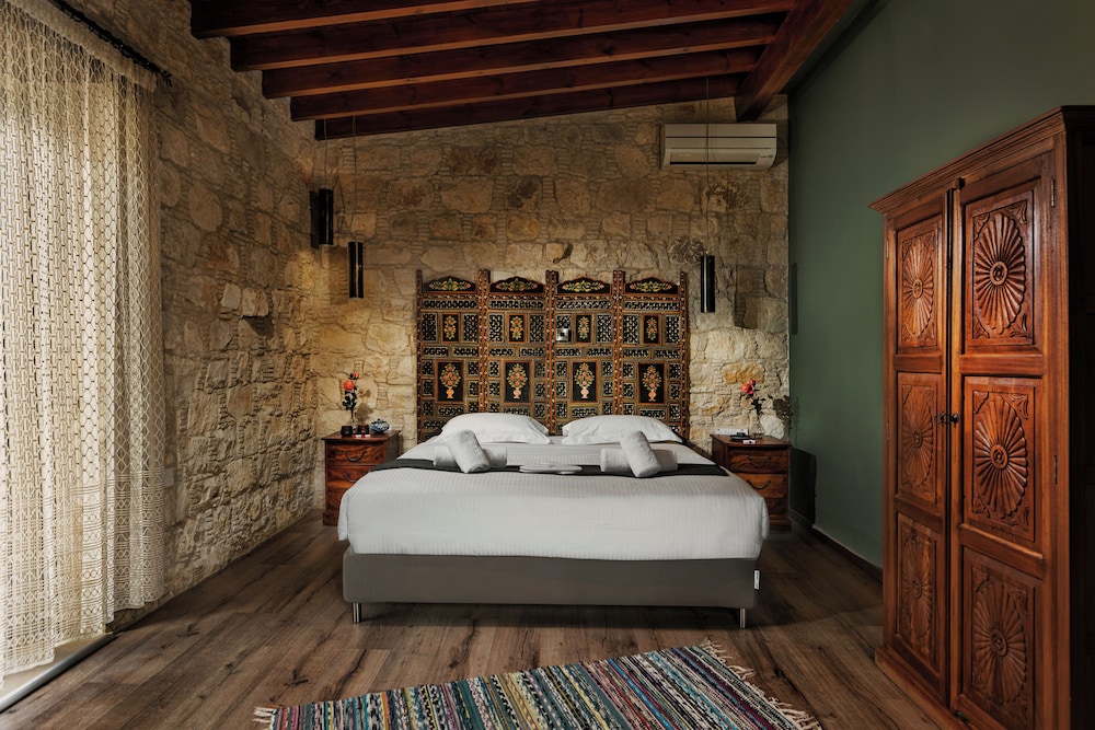 DELUXE, CHALET