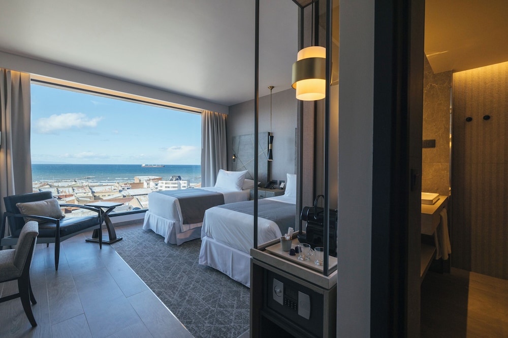 Hotel Cabo de Hornos 87/89