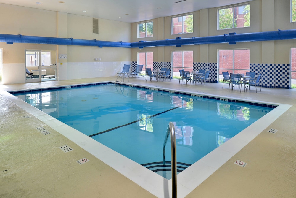 Fairfield Inn Suites Hickory 12/40