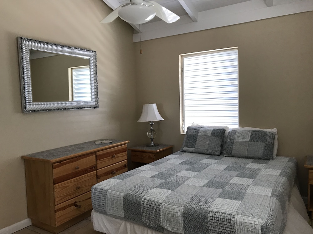 Caribbean Sea Breeze Villas 19/59