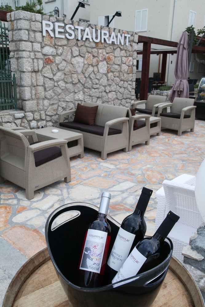 Hotel Park Smokva 23/34