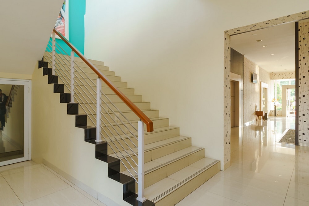 RedDoorz Plus @ Point Phila Cihampelas 22/50