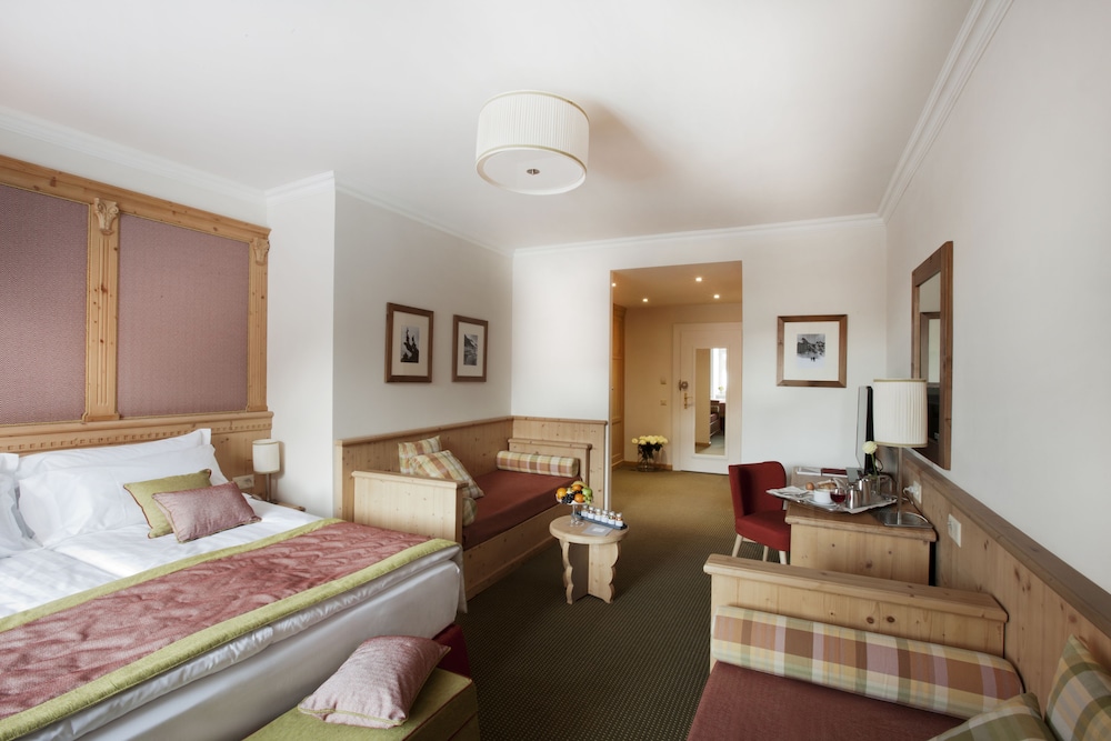 Hotel Schloss Pontresina Family & Spa 16/50