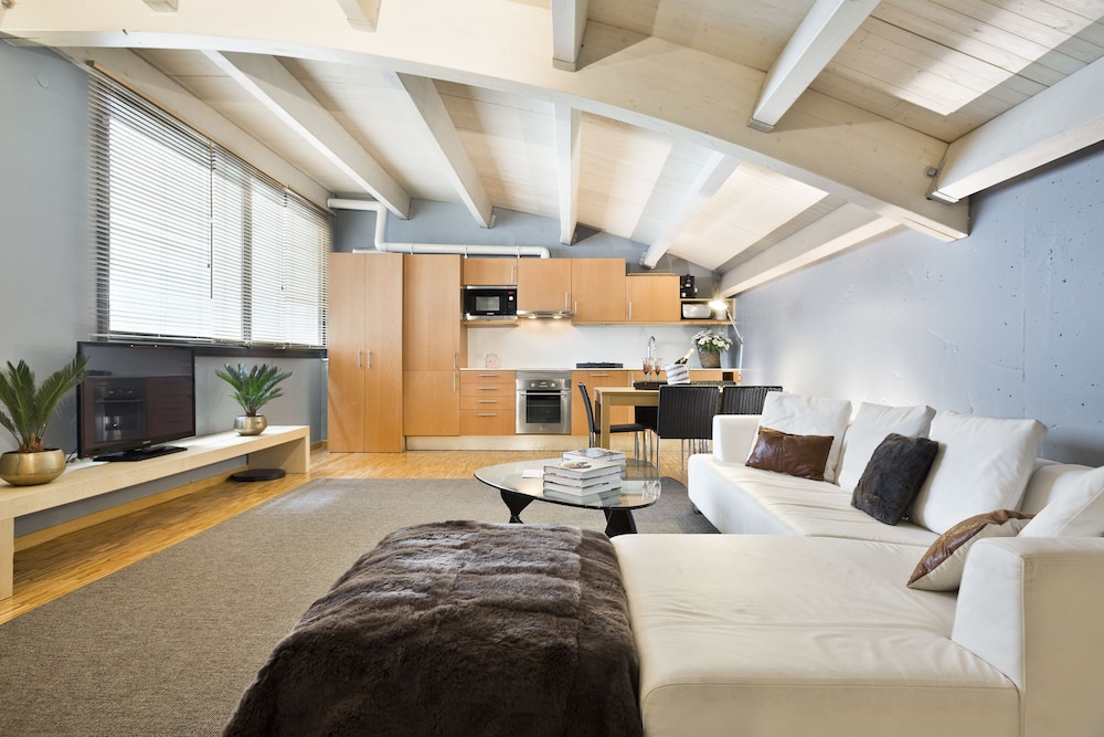 My Space Barcelona Executive Apartments 33/50